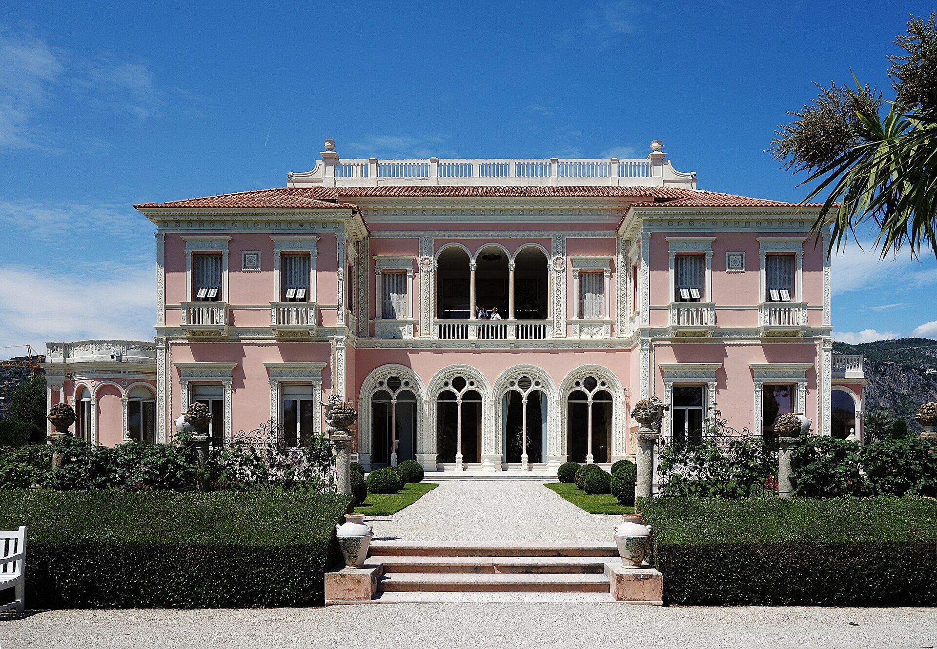 The pink south façade of Villa Ephrussi de Rothschild on Saint-Jean-Cap-Ferrat.